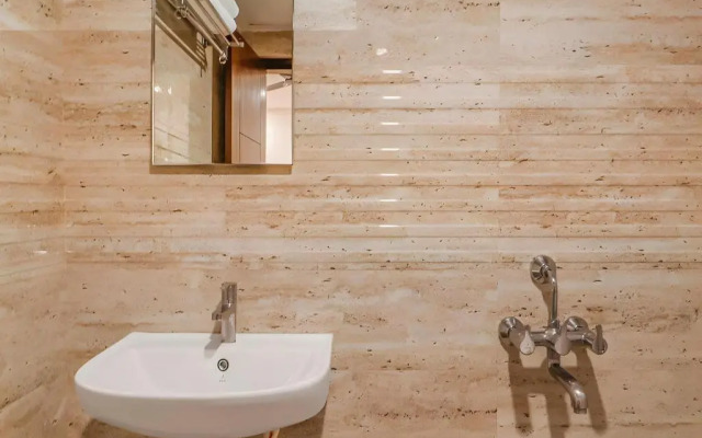 Treebo Trend Yc Grand Boutique Hotel