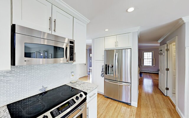 39 Tirrells - 3 Br Home