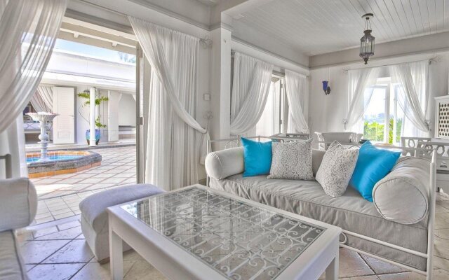 Ile Des Deux Cocos (LUX* Resorts & Hotels)