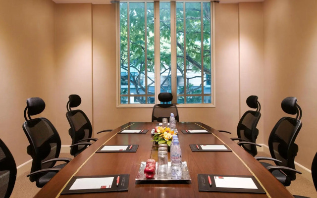 Rendezvous Hotel Singapore by Far East Hospitality