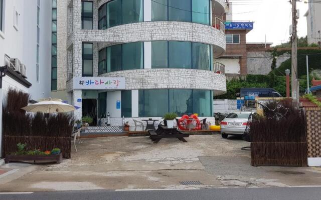 Seaside Sunrise Pension