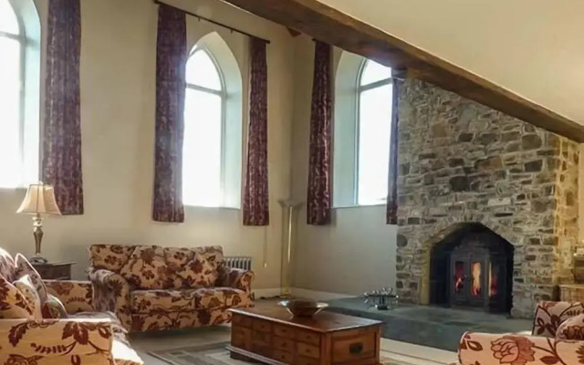 Old Chapel