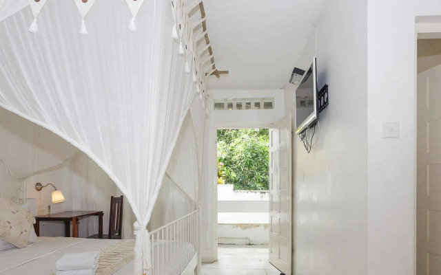 Royce Boutique Hotel