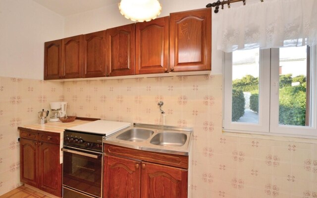 Nice Home in Pag With Wifi and 2 Bedrooms