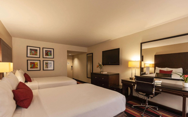 Wyndham New Orleans Airport & Conference Center