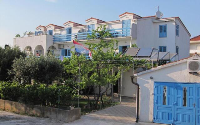 Apartments Jadranka 200m from sea