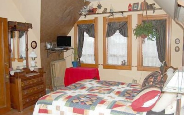 Schuster Mansion Bed & Breakfast