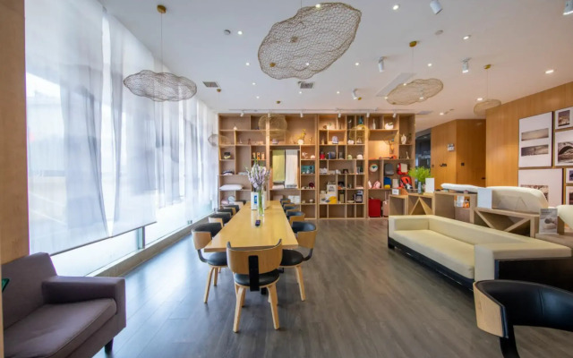 Atour Hotel (Nanjing Xuanwumen)