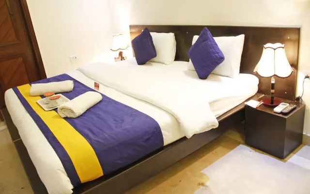 Oyo Rooms Noida City Centre 208