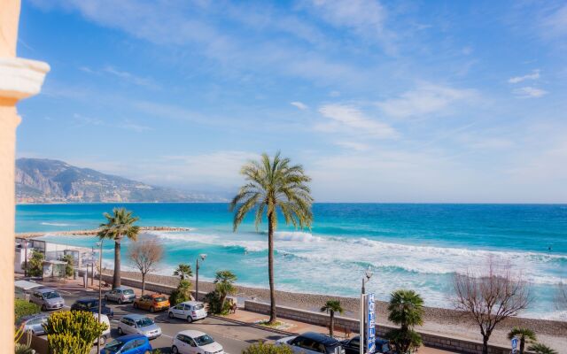 Hôtel Reine D'Azur