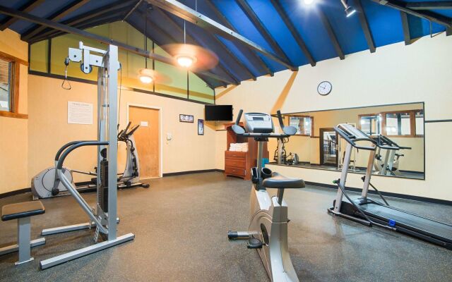 Ramada Plaza & Conference Center by Wyndham Gillette