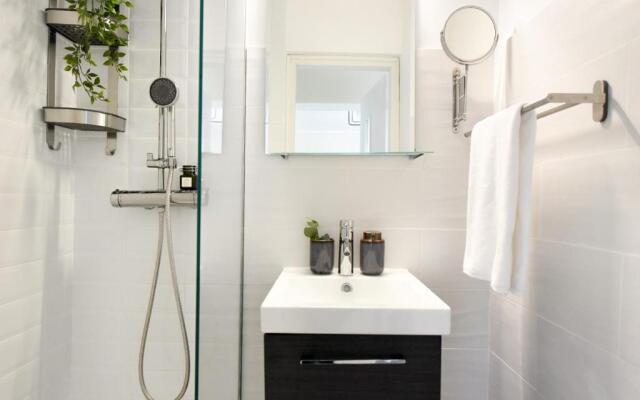 THE DREAM Apartment - Near Radisson Hotel