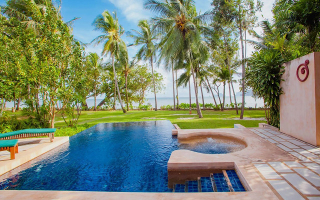 Amatapura Beach Villa 12