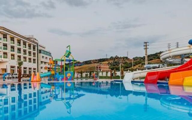 Kaynesia Hotel