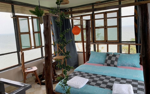 Avocado Bay Private Retreat