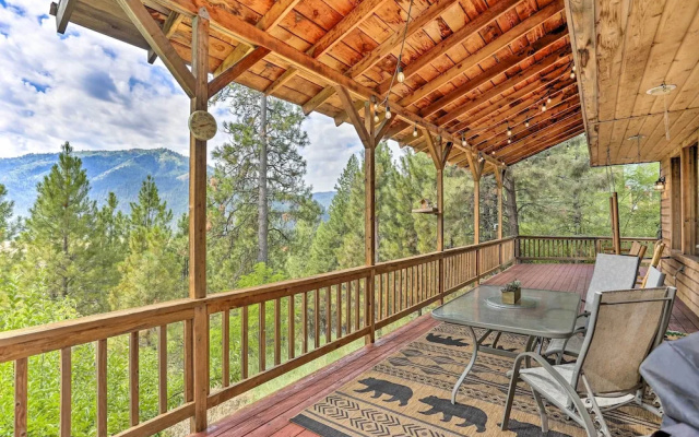 Peaceful Cabin w/ Mtn + River Views, Fire Pit