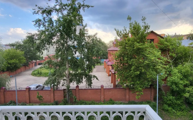 Apartments on Levo-Bulachnaya 42/2