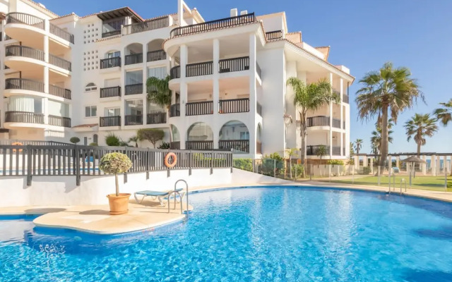 Puerta del mar 2 Beachfront and Pool