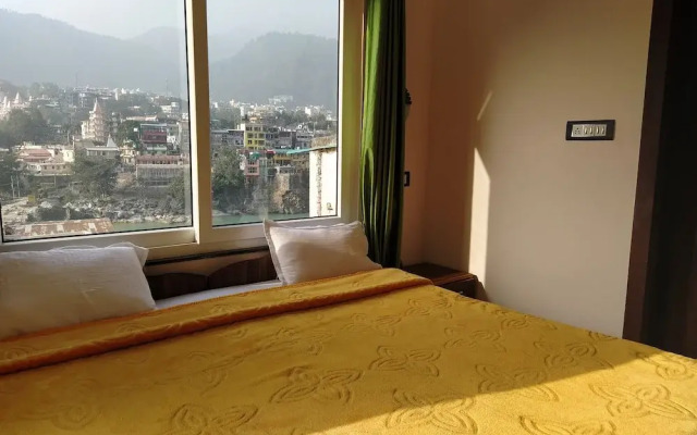 Hotel The Raja Palace