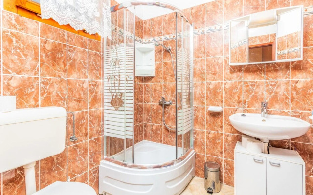 Stunning Apartment in Stara Baska With Wifi