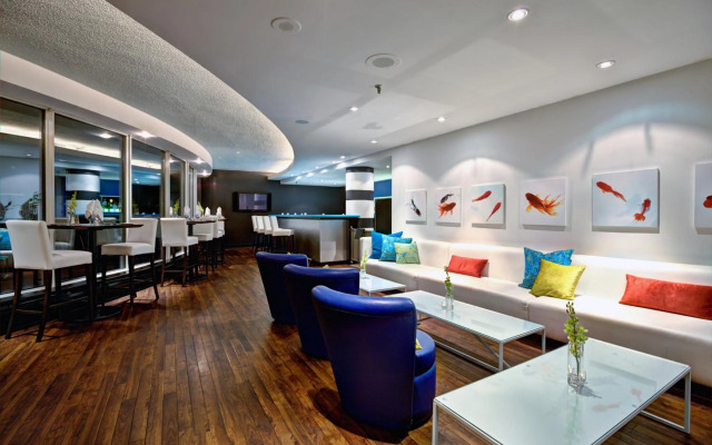 Radisson Blu Toronto Downtown