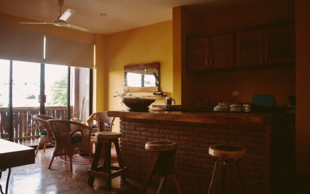 Madre Tierra Apartments