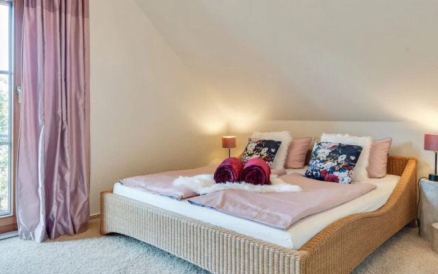 Modern Holiday Home in Willersdorf with Spa