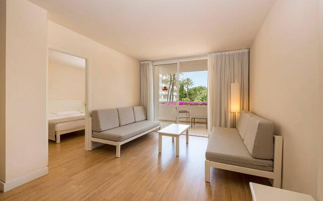 Intelier Rosella Hotel