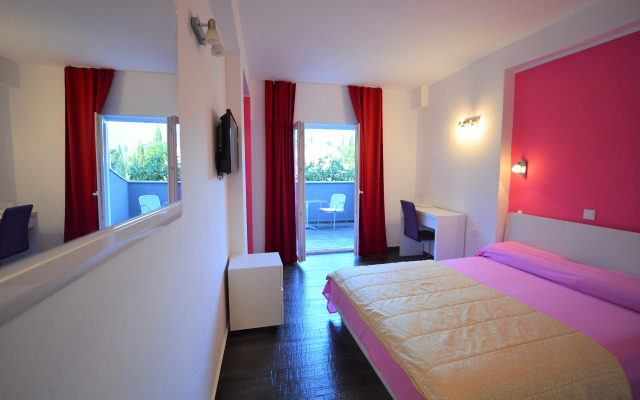 Villa Avantgarde B&B