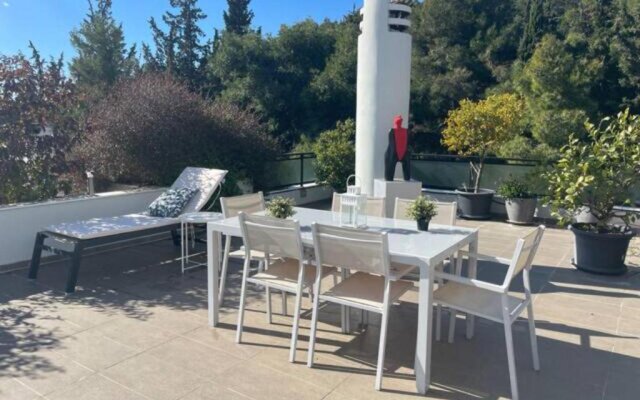 Athens Lycabettus Hill Penthouse, Private Roof Garden & Pool