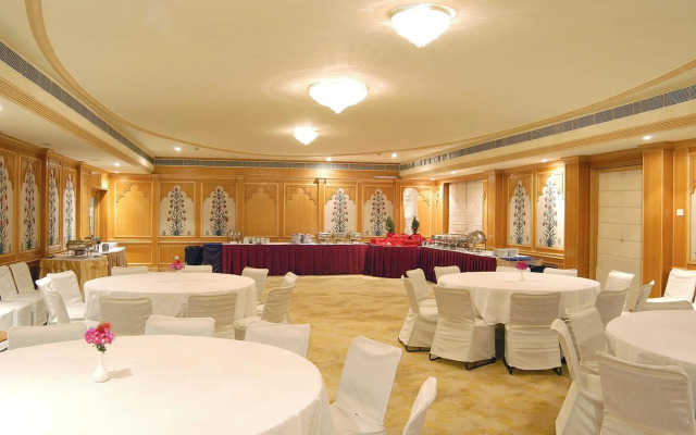 KK Royal Hotel & Convention Centre