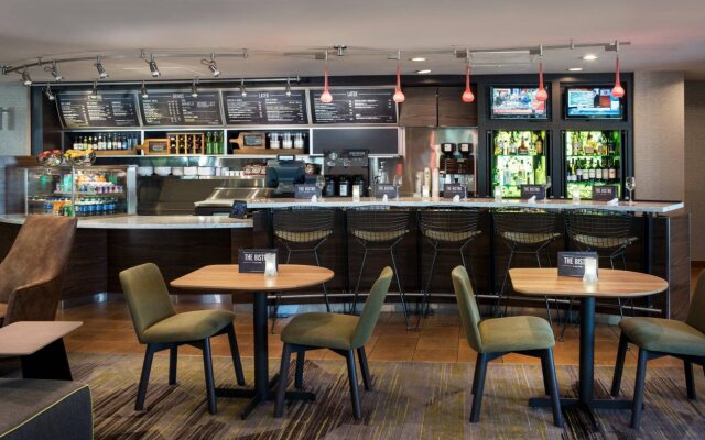 Courtyard by Marriott Richmond/Berkeley