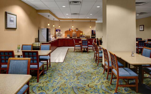 Holiday Inn Express Richmond Downtown by IHG