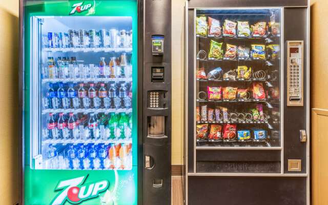 Comfort Inn & Suites Galt - Lodi North