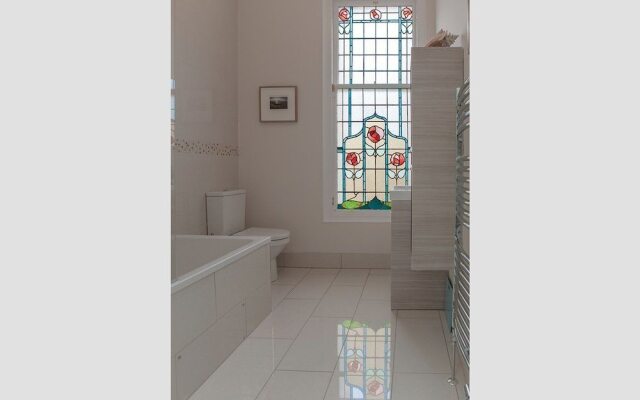 Victorian Townhouse at Stockbridge