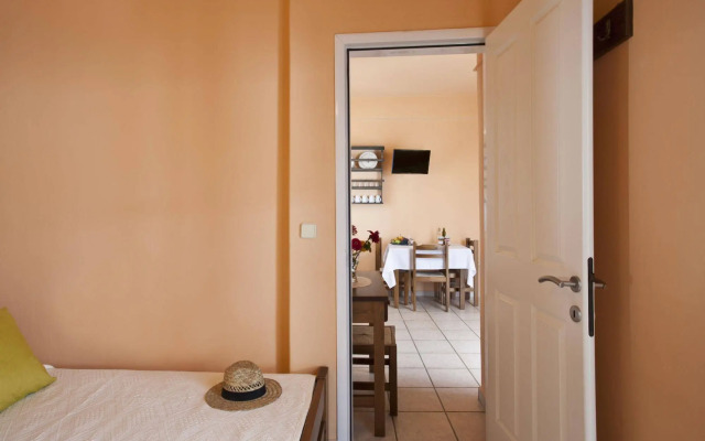 Stefano Apartments