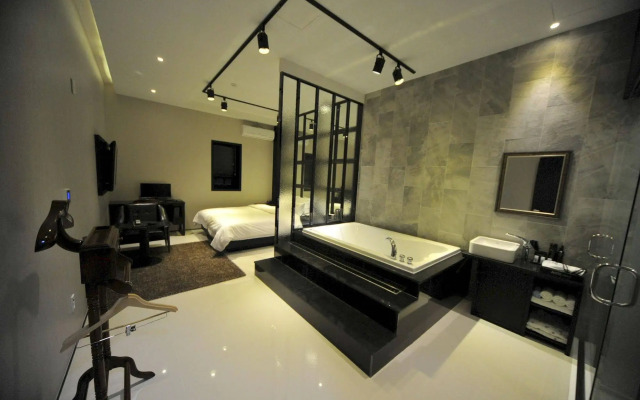 Hotel Almond Busan Station