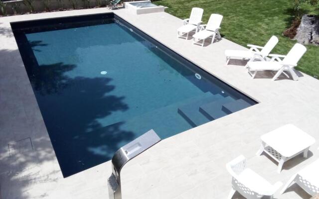 Zacchitella Garden House