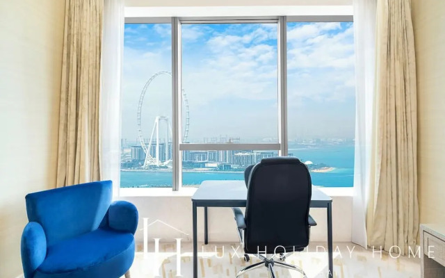 LUX Iconic Views at Palm Tower Suite 2