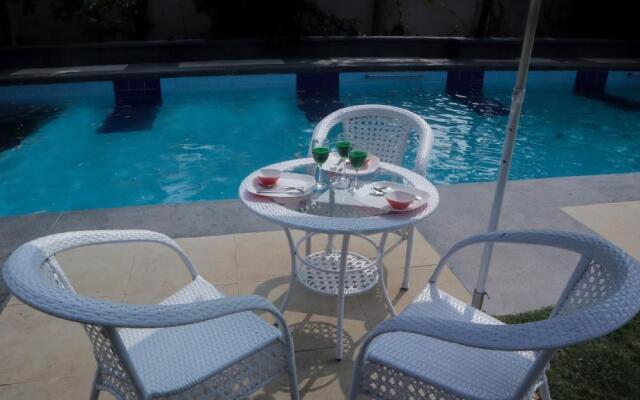 Jungle Safari Resort & Holiday Villa