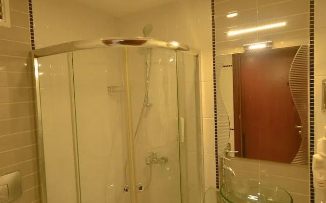 Kosk Otel