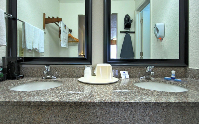 Americas Best Value Inn Kingsville