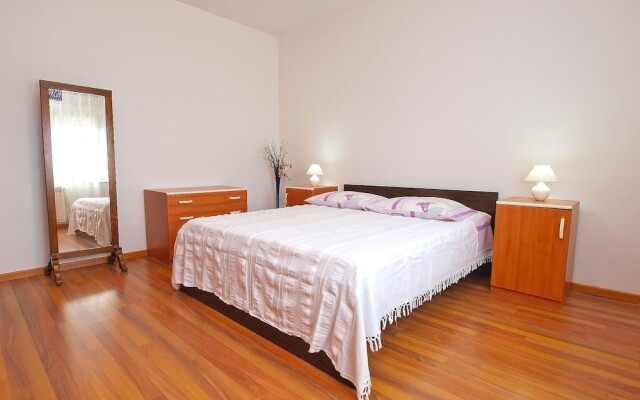 Apartment 1413