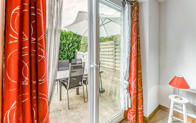 Beautiful Holiday Home in Brainville with Garden