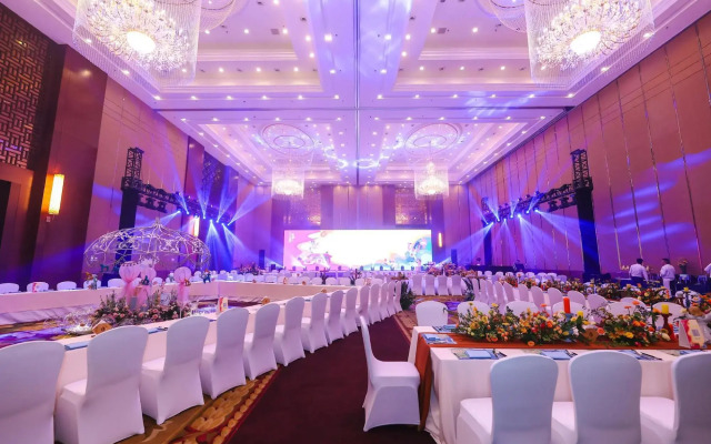 InterContinental Heilong Lake by IHG