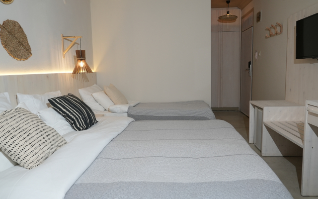Sun Hotel by En Vie Beach - Adults Only