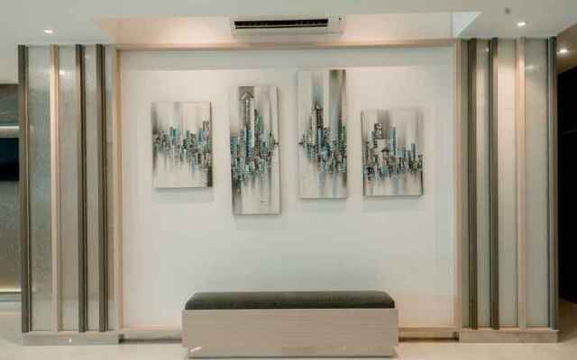 Front One Hotel Gresik