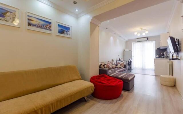 Modern 1BR In The Heart of Batumi