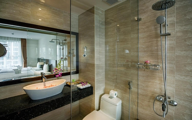 Sofia Suite Hotel Danang