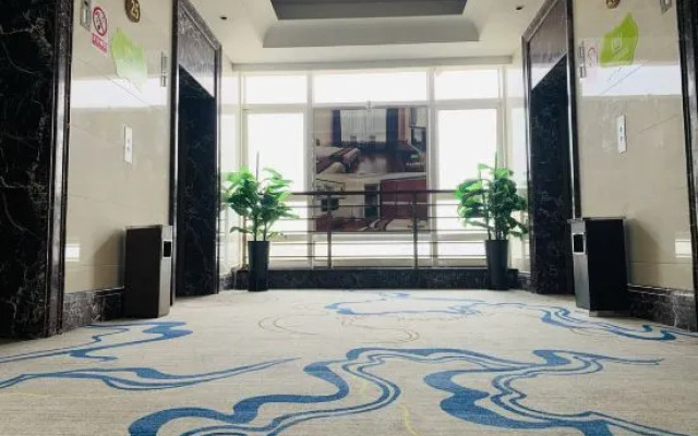 Hengba Hotel Chain (Shaoxing Jinghu Resort Olympic Sports Center)